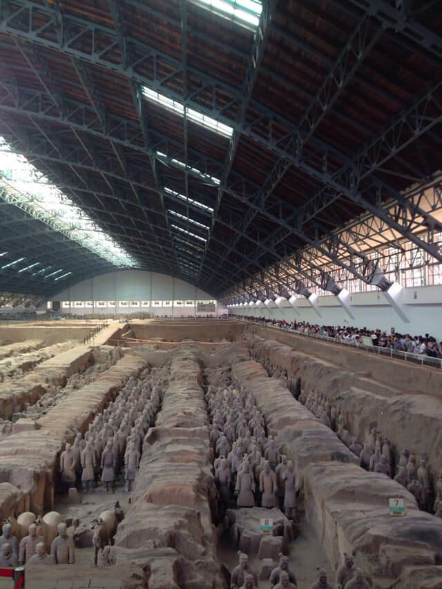 Tượng chiến binh bộ binh và tượng kỵ binh